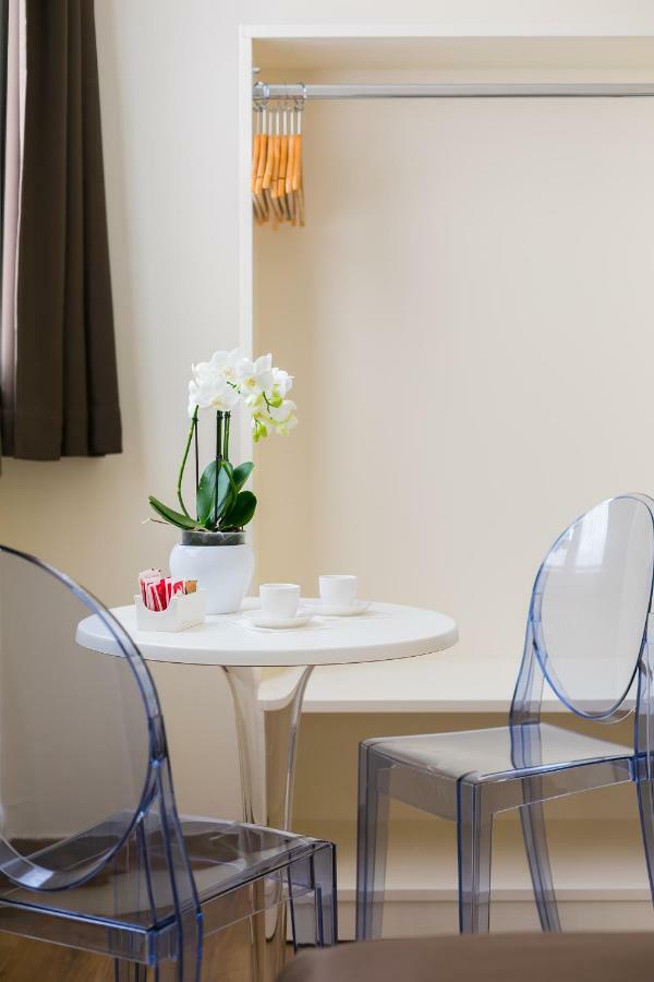 Demetra Eco Guest House Рим Екстериор снимка